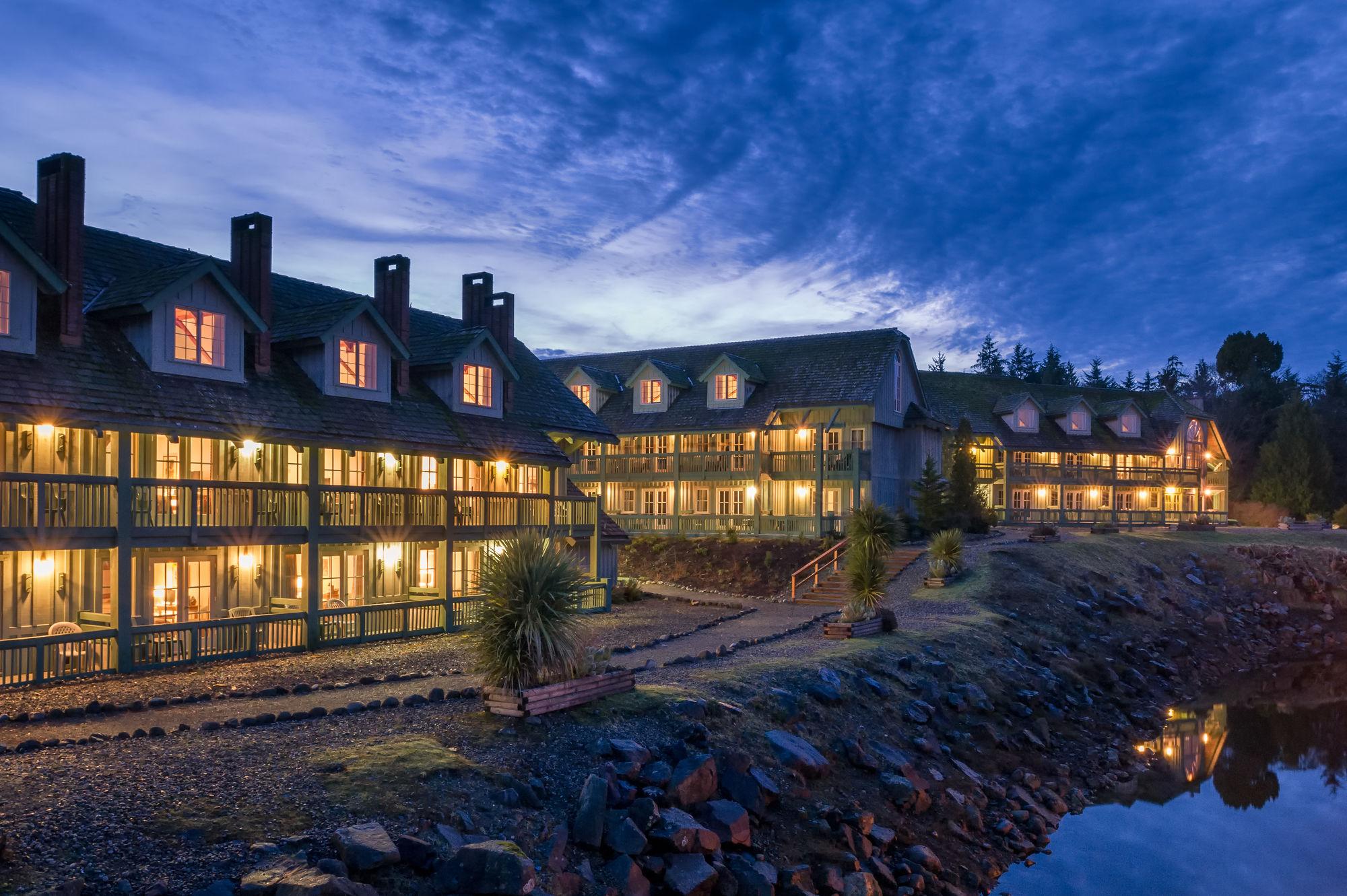 Canadian Princess Lodge & Marina Ucluelet Exterior photo