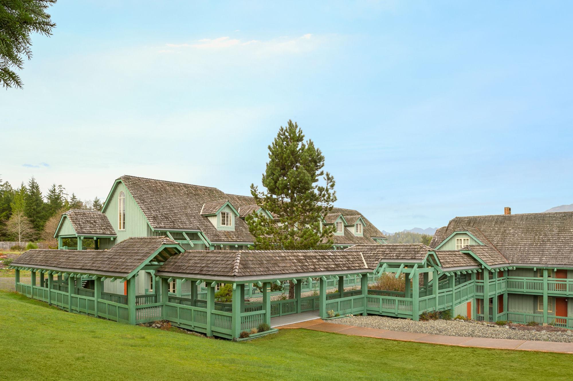 Canadian Princess Lodge & Marina Ucluelet Exterior photo